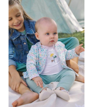 CONJUNTO CON CHAQUETA FLORES